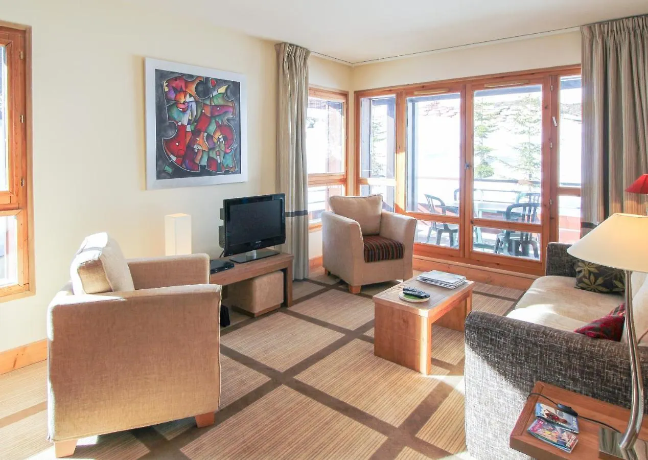 Spacious Family 2-Bed, 2-Bath With Parking, Private Piste Flaine