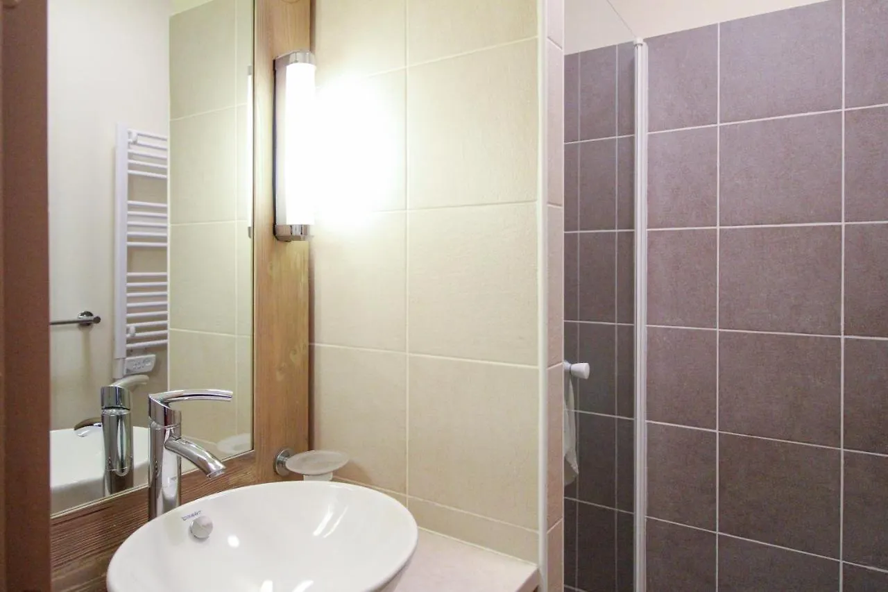Spacious Family 2-Bed, 2-Bath With Parking, Private Piste Flaine