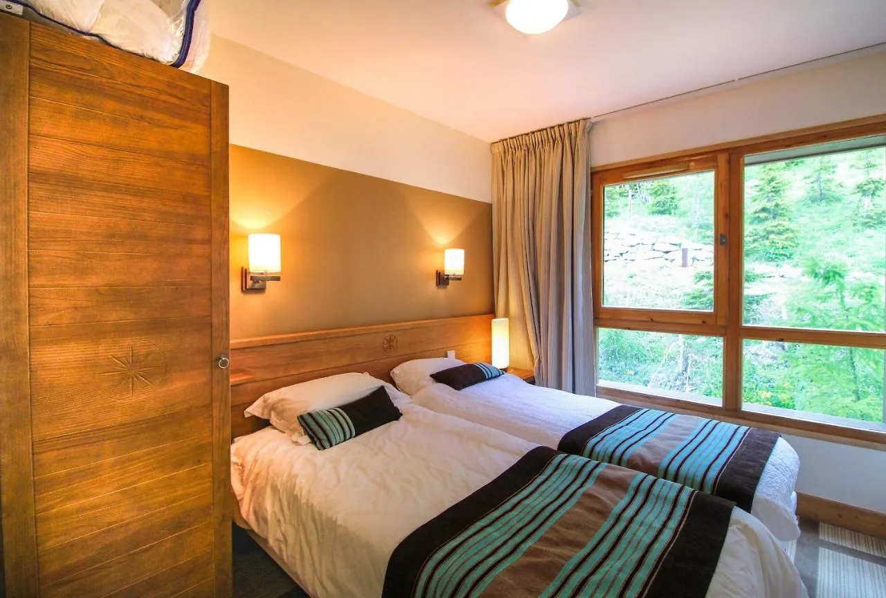 Spacious Family 2-Bed, 2-Bath With Parking, Private Piste Flaine