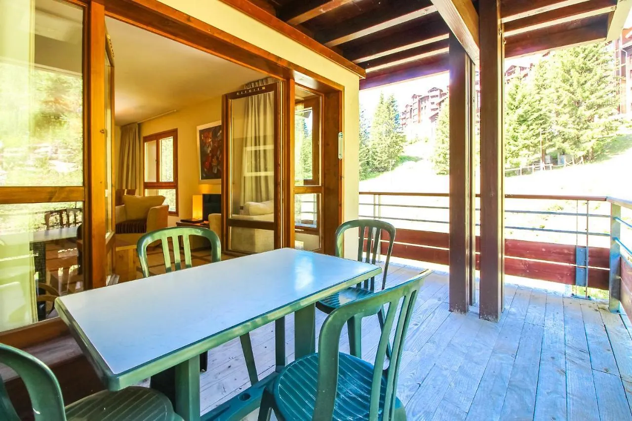 Spacious Family 2-Bed, 2-Bath With Parking, Private Piste Flaine Apartment