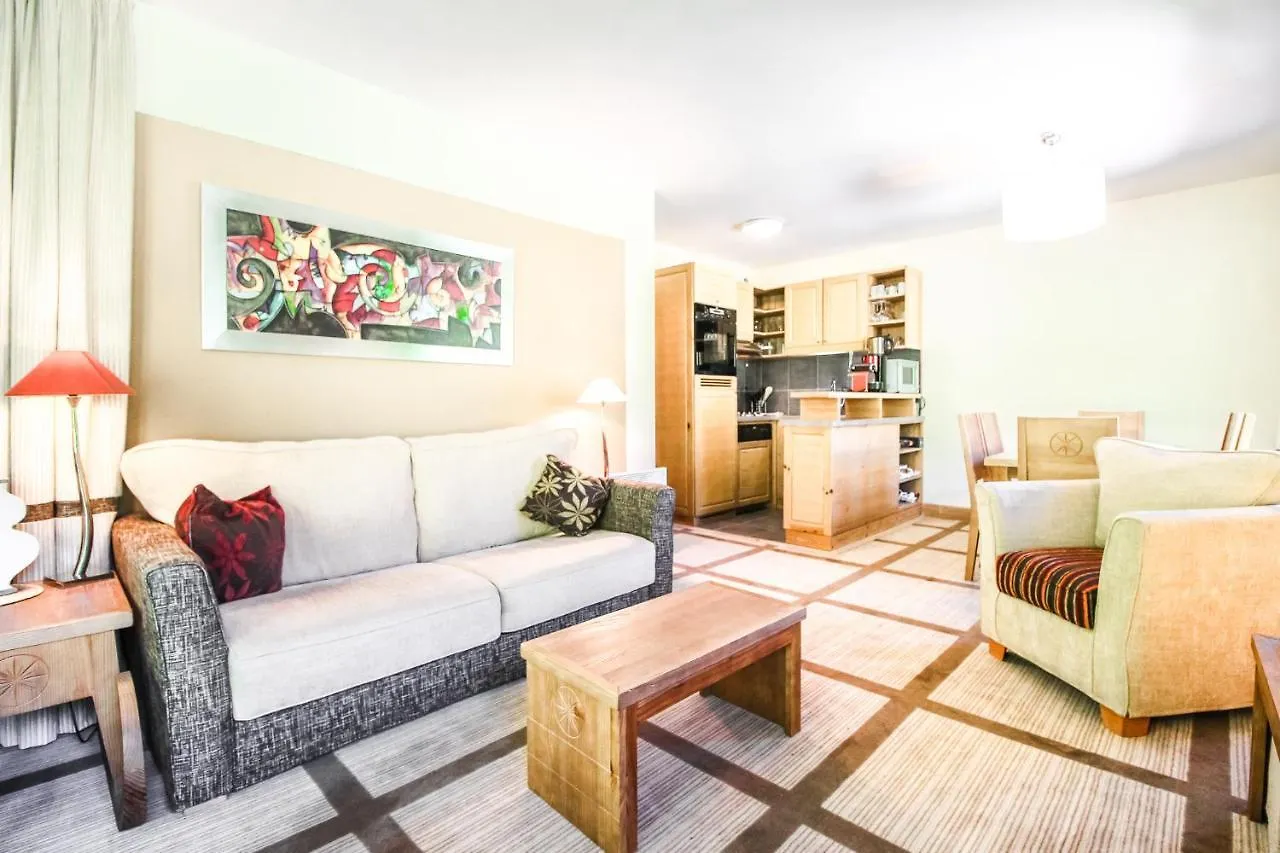 Spacious Family 2-Bed, 2-Bath With Parking, Private Piste Flaine Apartment